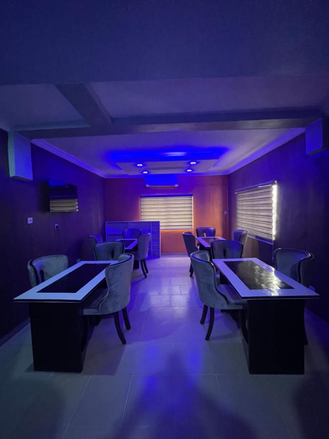 Alluring View Hotel - Allen Avenue Lagos Bagian luar foto