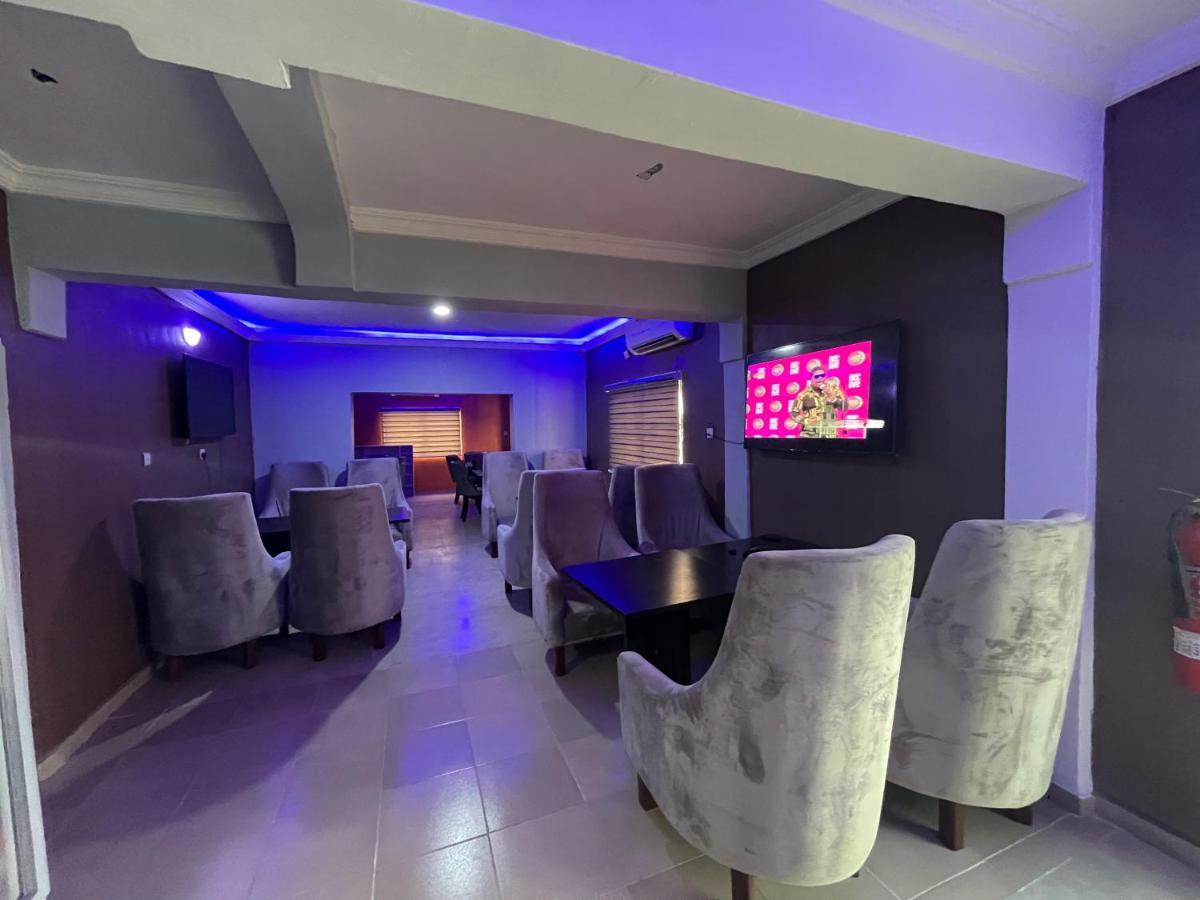 Alluring View Hotel - Allen Avenue Lagos Bagian luar foto