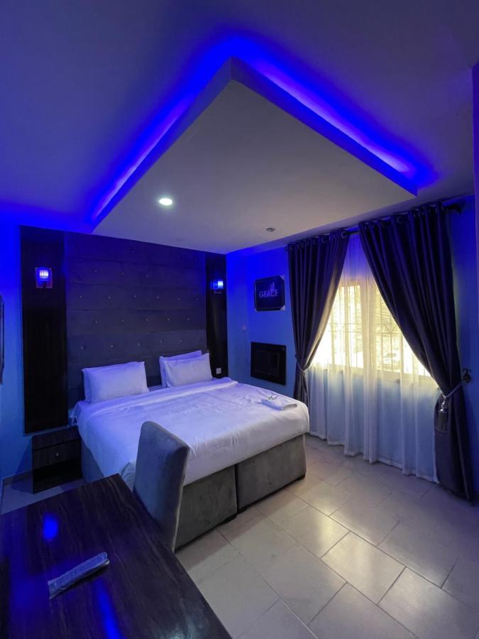 Alluring View Hotel - Allen Avenue Lagos Bagian luar foto