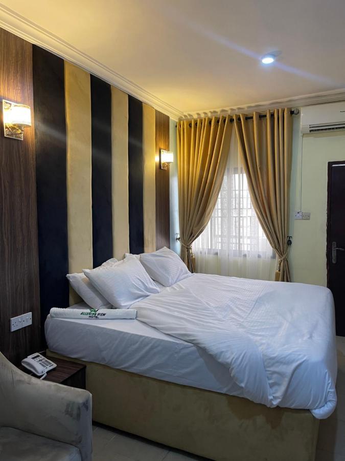 Alluring View Hotel - Allen Avenue Lagos Bagian luar foto
